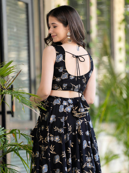Women Flared Lehenga Choli Set with Dupatta
