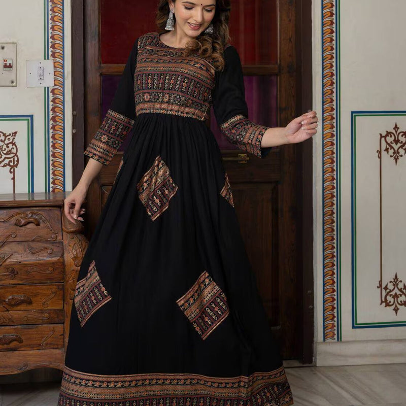 Women Floral Print Round-Neck Anarkali Kurta