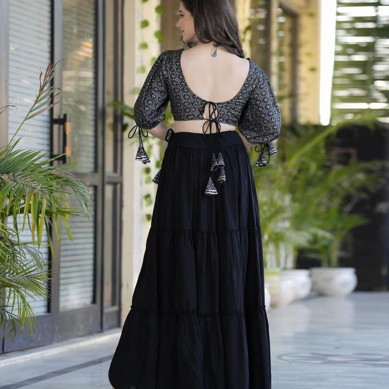 Women Flared Lehenga & Choli with Dupatta