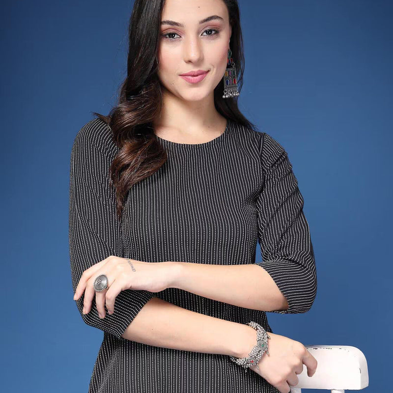 Women Striped Straight Kurta