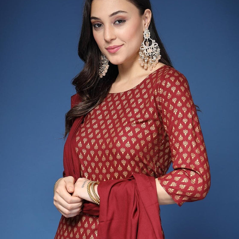Women Printed Straight Kurta Set with Dupatta