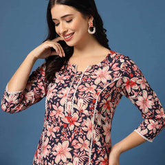 Women Floral Straight Kurta