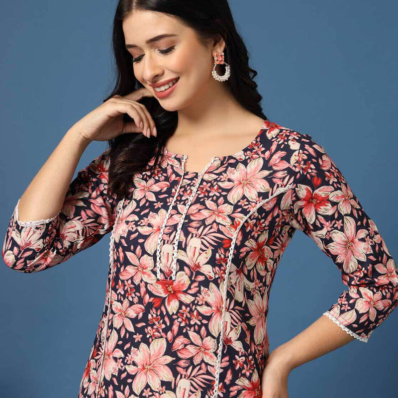 Women Floral Straight Kurta