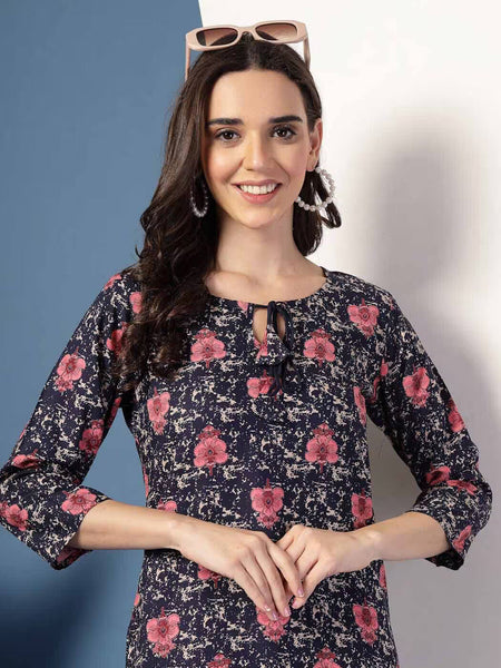 Women Floral Straight Kurta