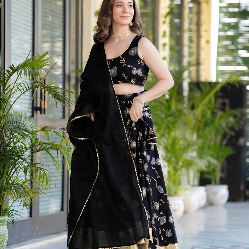 Women Flared Lehenga Choli Set with Dupatta