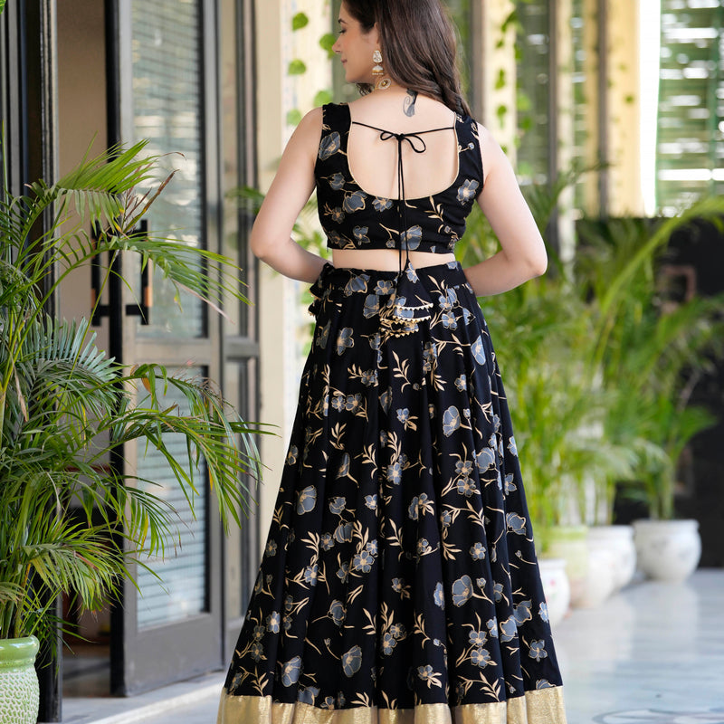 Women Flared Lehenga Choli Set with Dupatta