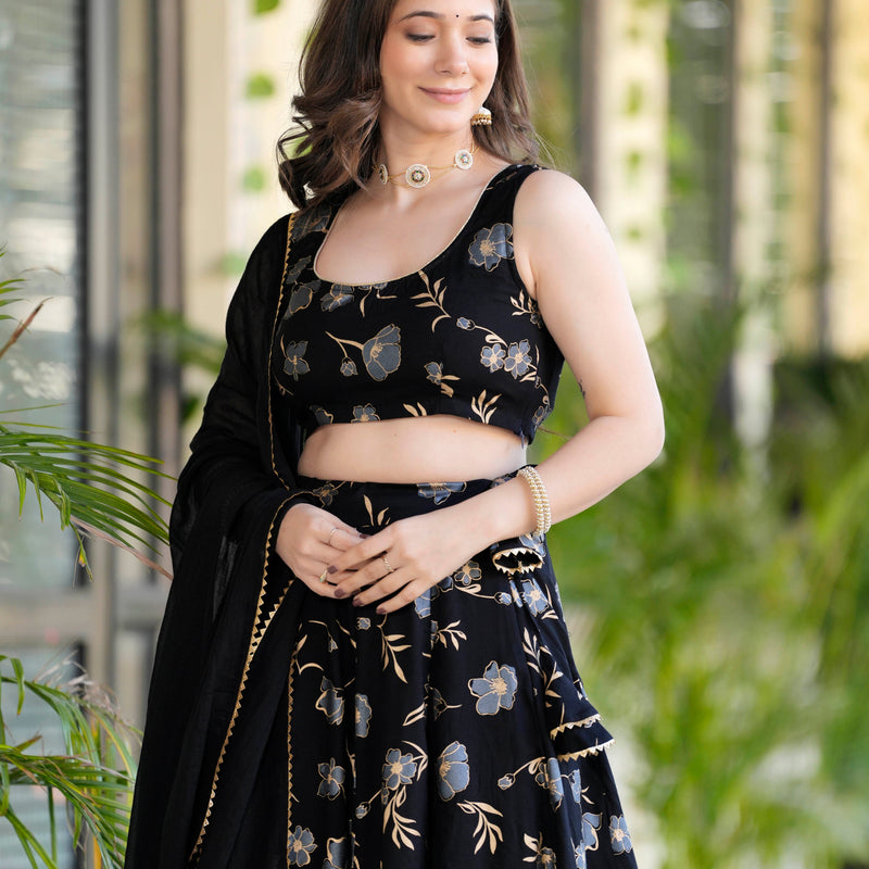 Women Flared Lehenga Choli Set with Dupatta